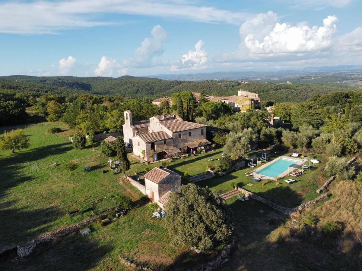 La Canonica Di San Michele Monteriggioni Exteriör bild