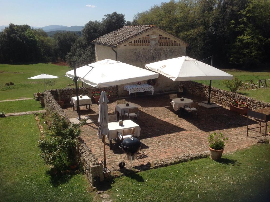 La Canonica Di San Michele Monteriggioni Exteriör bild