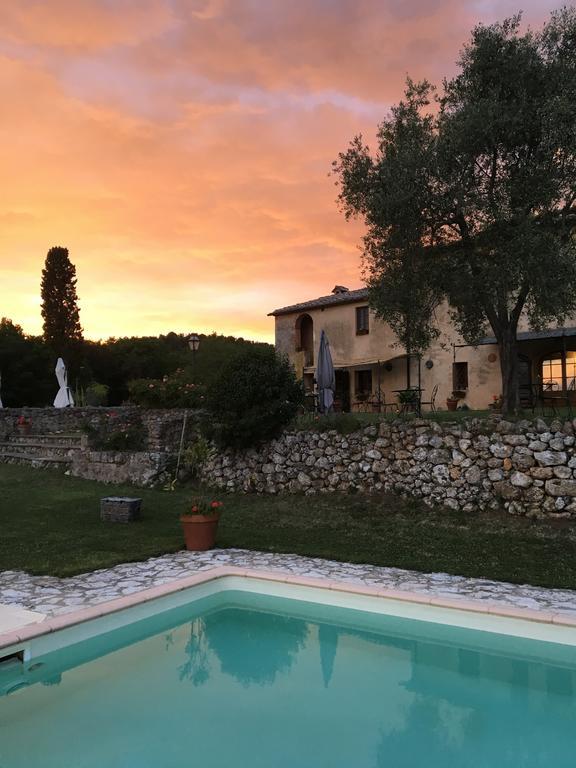 La Canonica Di San Michele Monteriggioni Exteriör bild