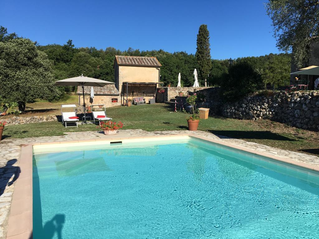 La Canonica Di San Michele Monteriggioni Exteriör bild