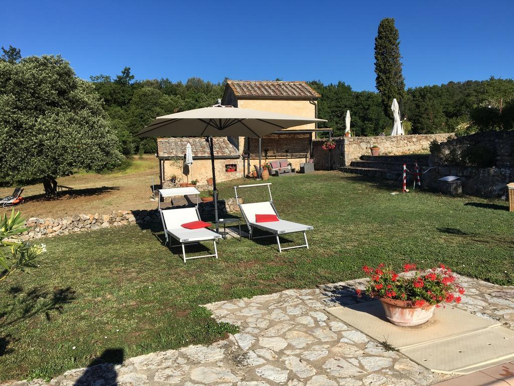 La Canonica Di San Michele Monteriggioni Exteriör bild