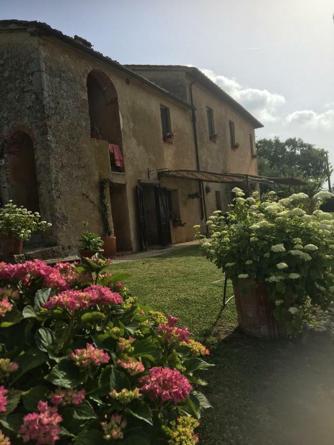 La Canonica Di San Michele Monteriggioni Exteriör bild